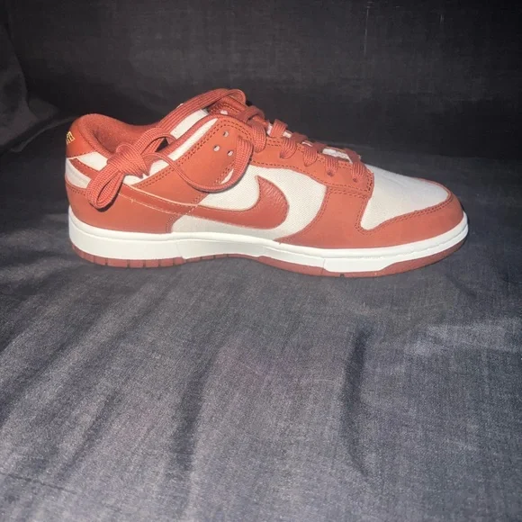 Nike Women's Shoes in White and Orange - Picture 3 of 9